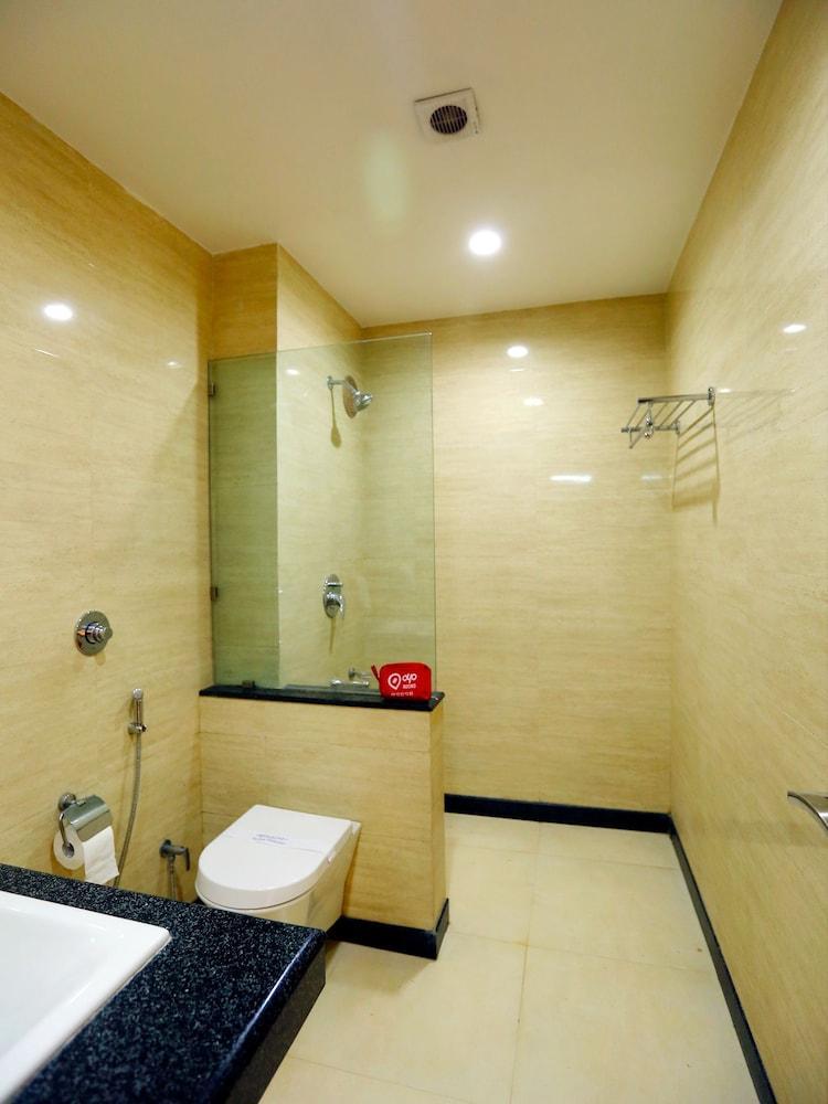 Fabhotel Syberitic Suites Gachibowli - Fully Vaccinated Staff Kondapur  Exterior photo